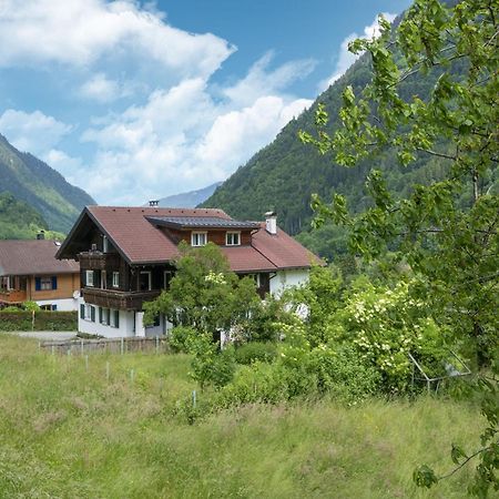 Holiday Home Near Ski Resort In St Gallenkirch سانكت غالنكرش المظهر الخارجي الصورة